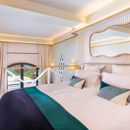 Le Cafe De Paris 4* Biarritz