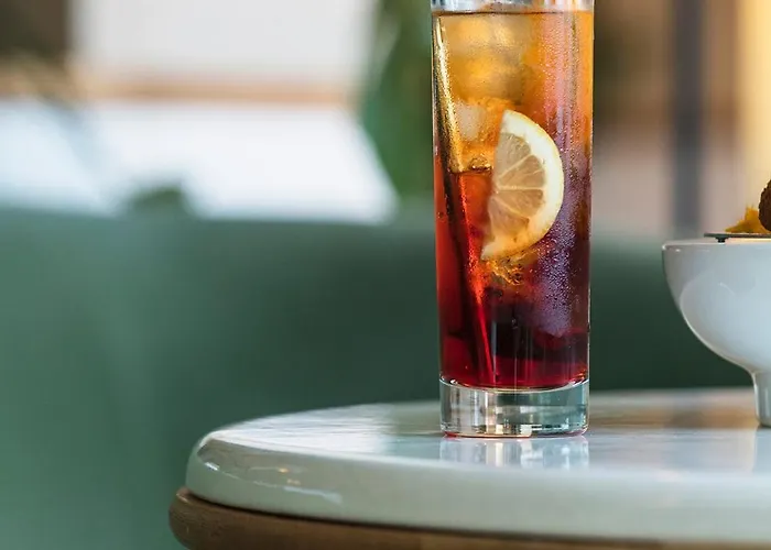 Le Cafe De Paris فندق