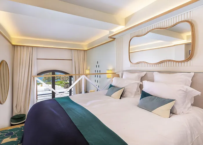 Le Cafe De Paris بياريتز