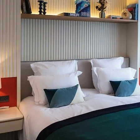 Ξενοδοχείο Le Cafe De Paris 4*