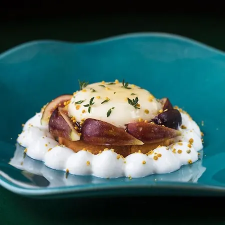 Ξενοδοχείο Le Cafe De Paris 4*