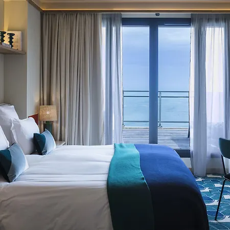 Le Cafe De Paris 4* Μπιαρίτζ