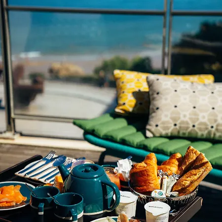 Ξενοδοχείο Le Cafe De Paris 4*