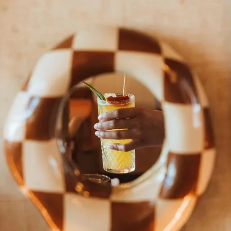 Le Cafe De Paris מלון