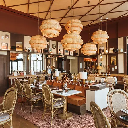 Le Cafe De Paris 4* ביאריץ