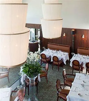 Le Cafe De Paris Ξενοδοχείο 4*