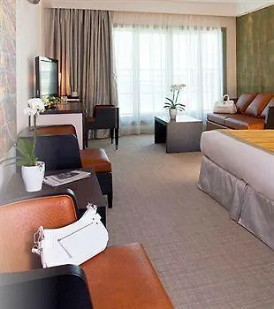 Ξενοδοχείο Le Cafe De Paris 4*