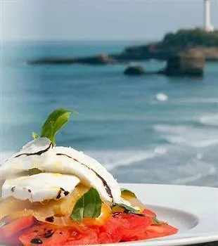 Le Cafe De Paris 4*