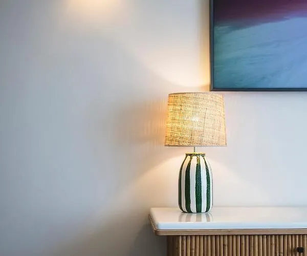 Le Cafe De Paris Hotel 4*