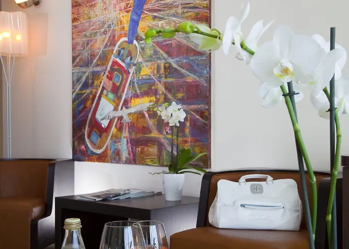 Le Cafe De Paris Biarritz