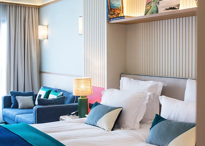 Le Cafe De Paris 4* Biarritz