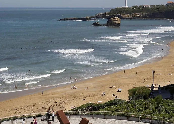 Le Cafe De Paris 4* Biarritz
